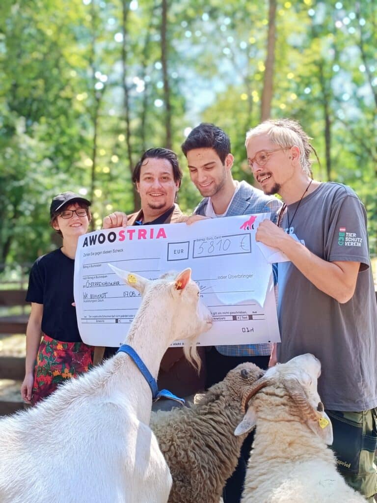 Furries spenden für Assisi-Hof Stockerau